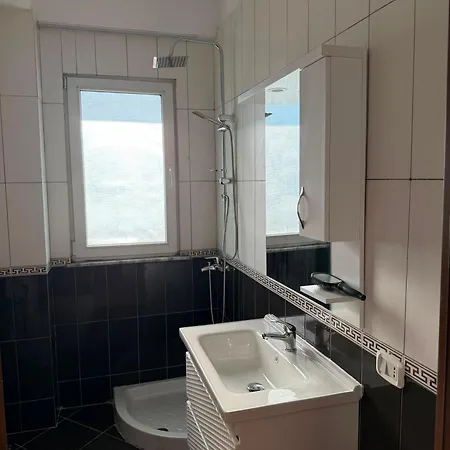 شقة Cozy Kodra E Diellit Modern 2br